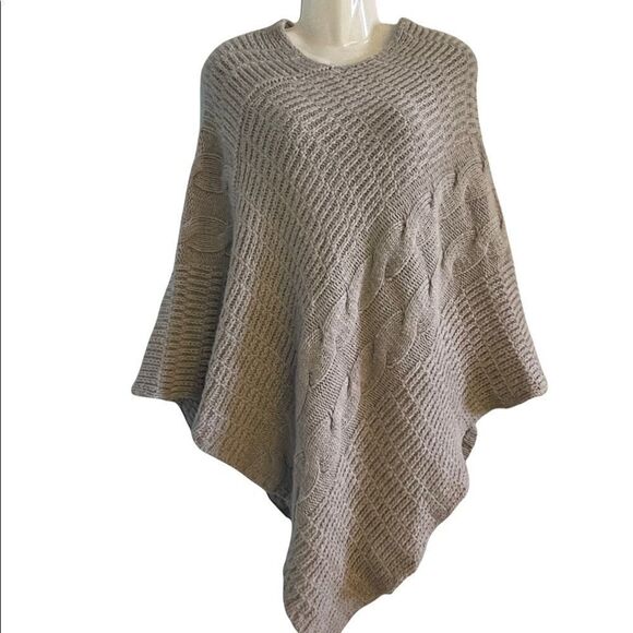 Cocogio wool blend knit poncho - Picture 1 of 7